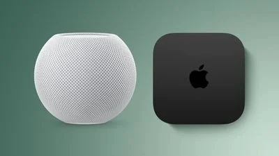 Beyaz HomePod mini hoparlör ve siyah Apple TV 4K cihazı