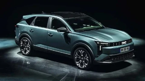 Dacia Striker’ın önden ve yandan görünen dış tasarımı