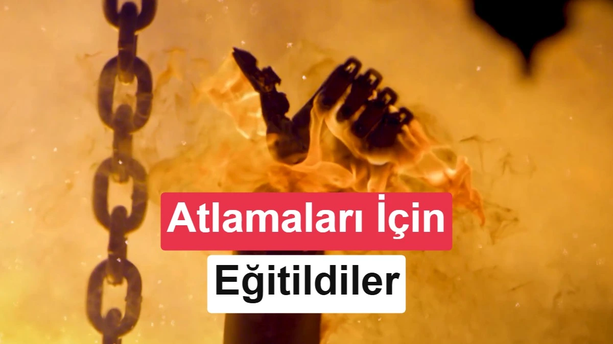 Parlak turuncu ışıkla aydınlanan erimiş metalin üzerinde bir robot kolu; görselde atlama hareketi için eğitildikleri yazıyor.