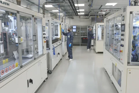 Fraunhofer’den aynı ağırlıkta yüzde 15’e kadar fazla enerji depolayan hücre yaklaşımı