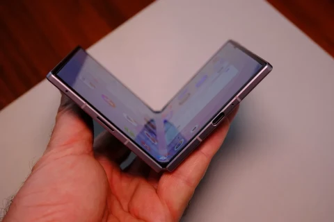 Galaxy Z Fold 8 serisi Avrupa’da yüzde 45 daha fazla sattı