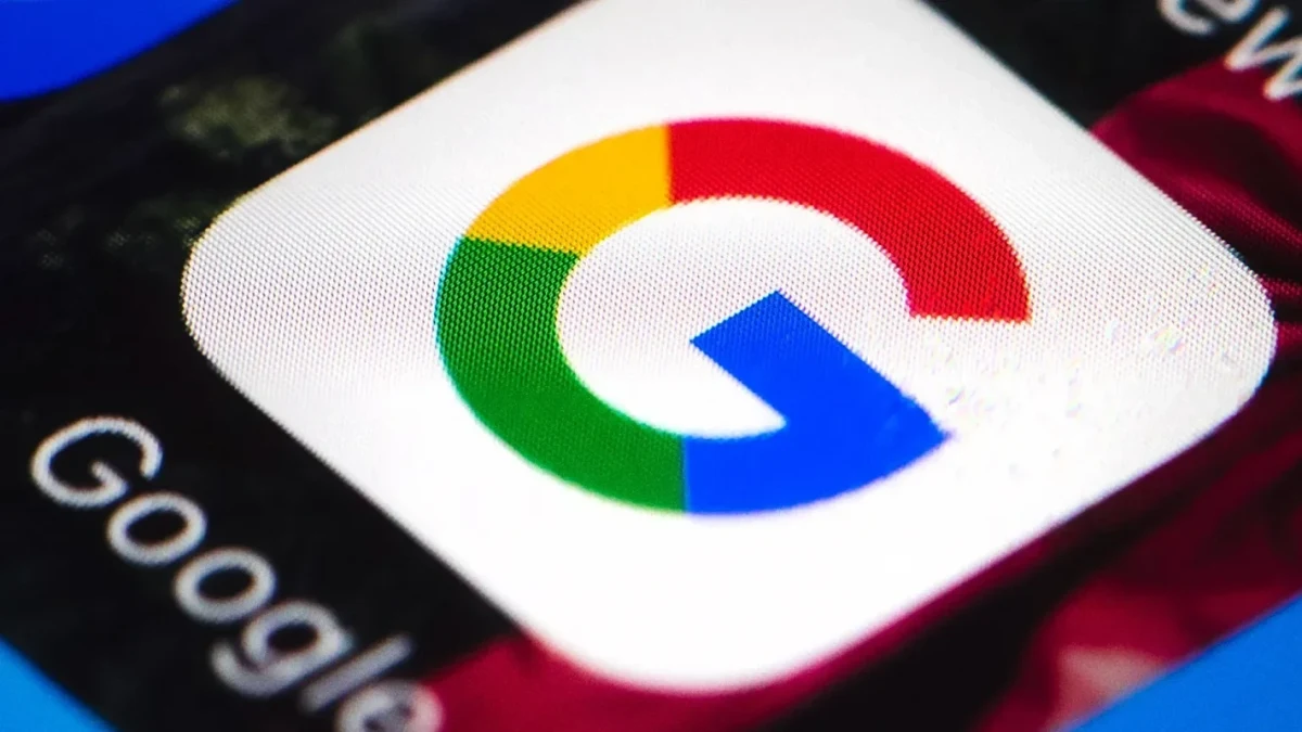 Google arama uygulamasının simgesinin yakın plan görüntüsü