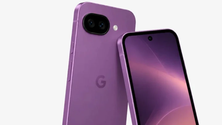 Mor renkli Google Pixel 11a olduğu belirtilen telefonun ön ve arka görünümü