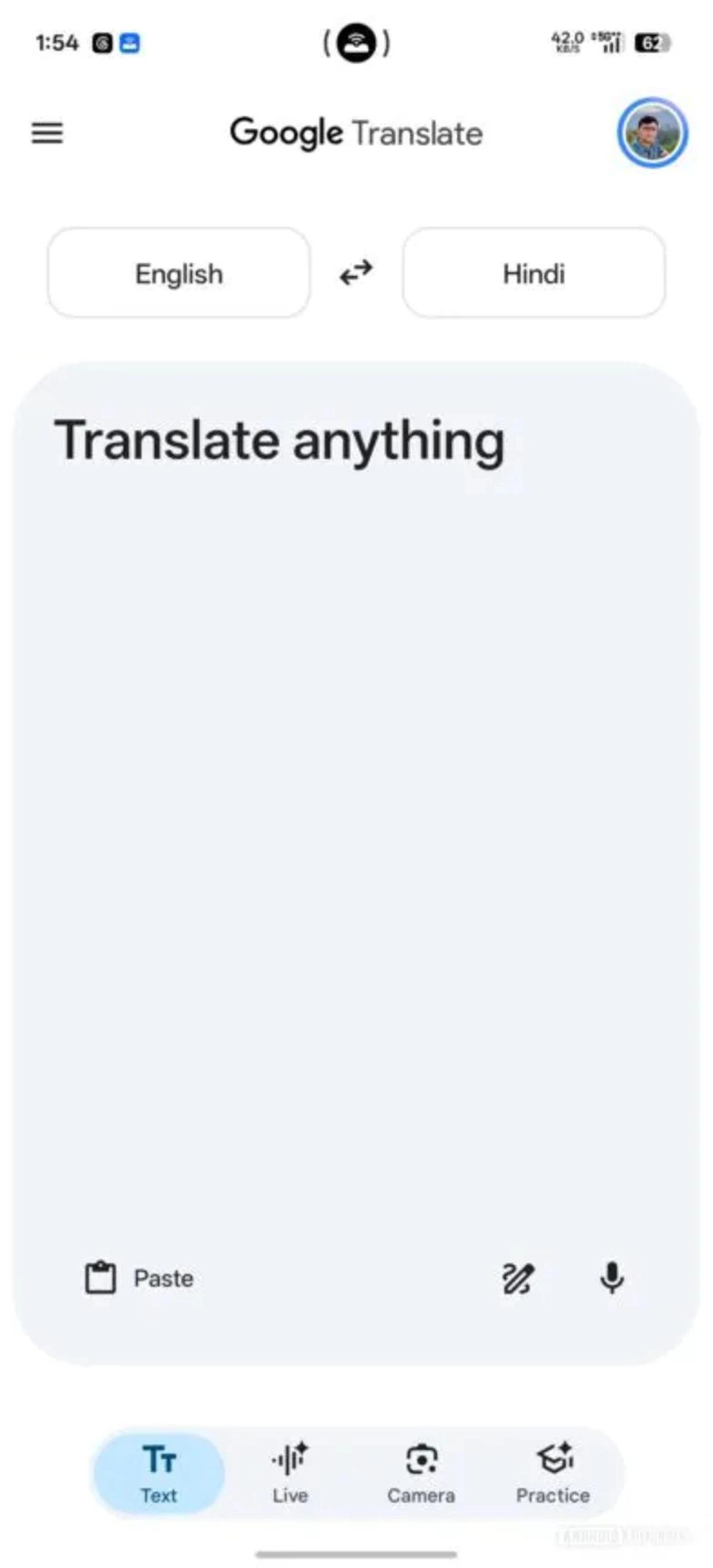 Google Translate Android uygulamasının yenilenmiş ana ekranı