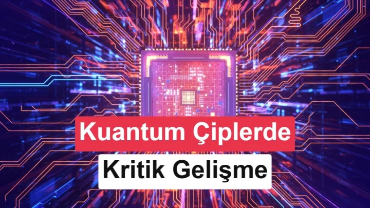 Beyaz eldivenli bir elde tutulan kuantum işlemci çipi