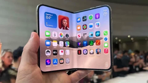 iPhone Duo ön siparişte tükendi: Teslimatlar 25 Ocak’a uzadı
