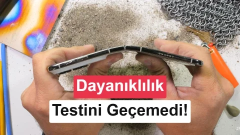iPhone Duo testlerinde menteşe ve iç ekran hasar gördü