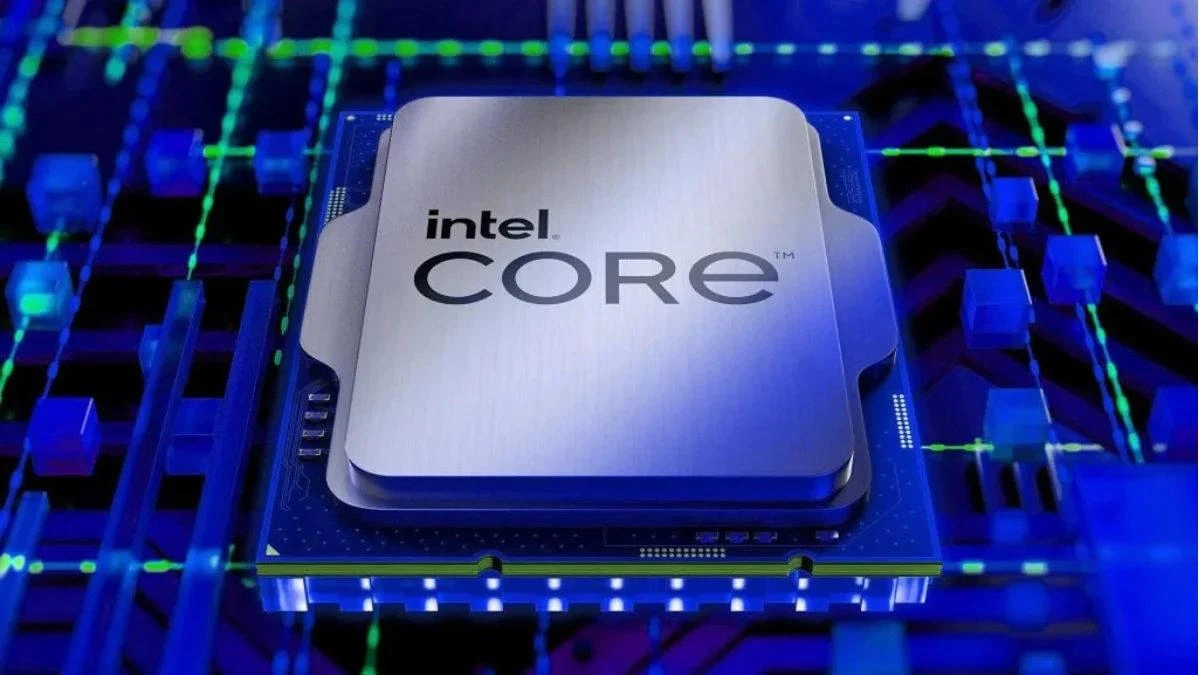 Mavi devre kartı üzerinde Intel Core işlemci