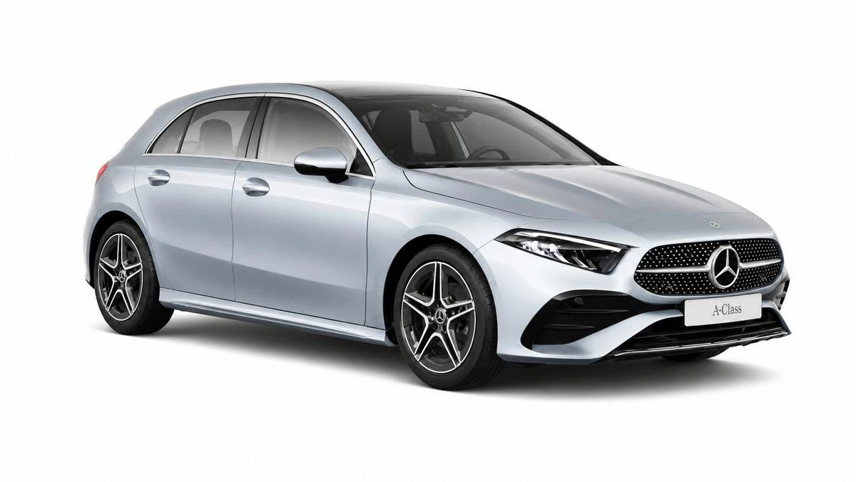 Gümüş renkli Mercedes-Benz A-Serisi hatchback
