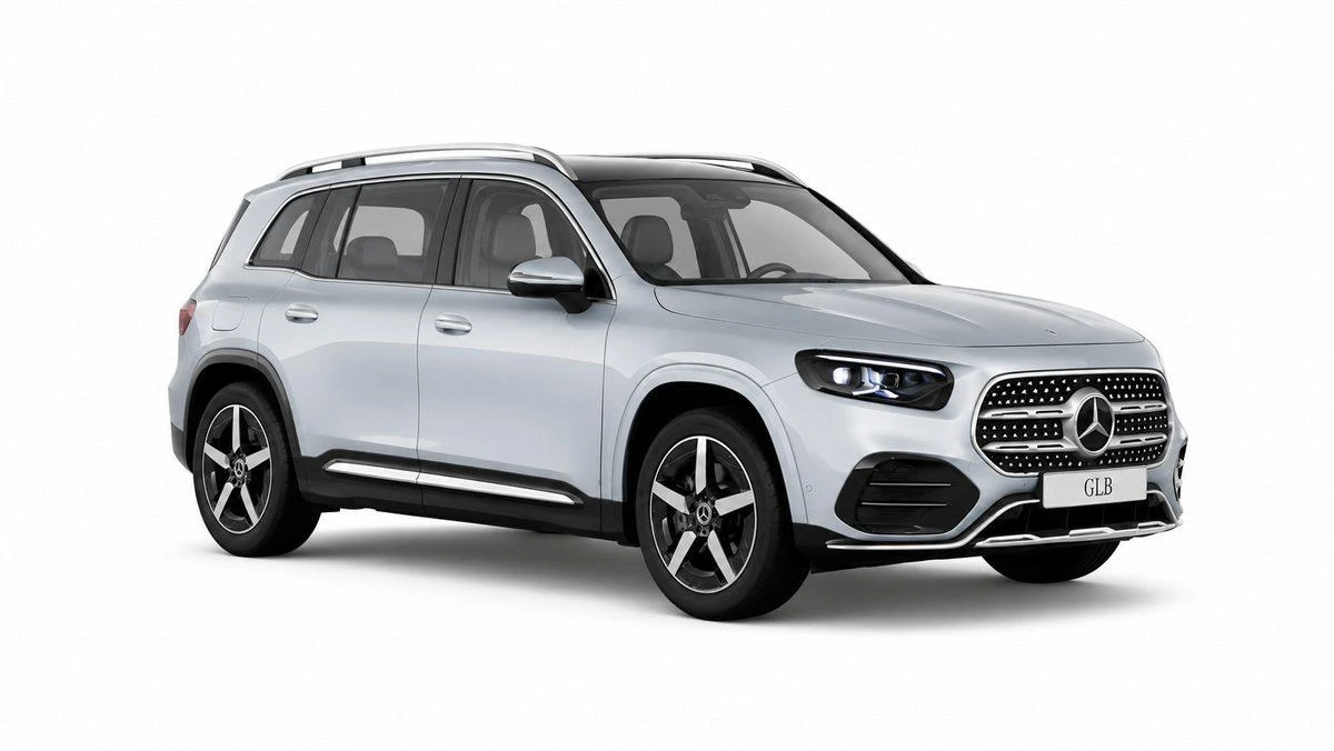 Gümüş renkli Mercedes-Benz GLB SUV