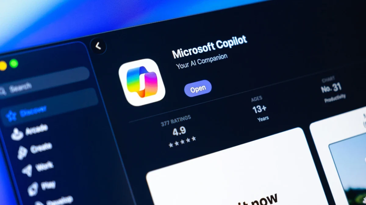 Microsoft Copilot uygulama sayfasının ekranda görüntülendiği kapak görseli