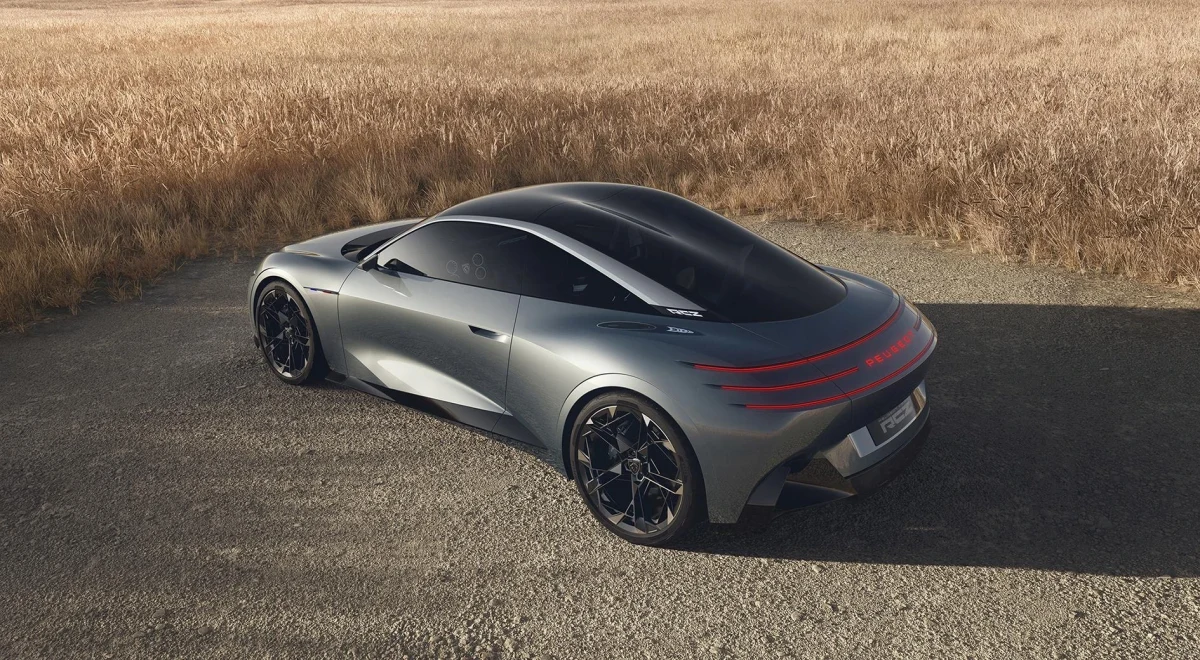 Peugeot RCZ Vision konseptinin arkadan çapraz görünümü