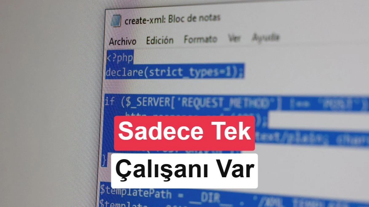 Bilgisayar ekranında PHP kodundan bir bölümün yakın çekimi