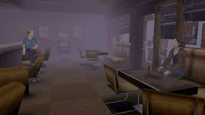 Silent Hill oyunundan loş ışıklı bir iç mekân sahnesi
