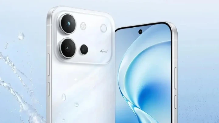 vivo S60t akıllı telefonun ön ve arka yüzü