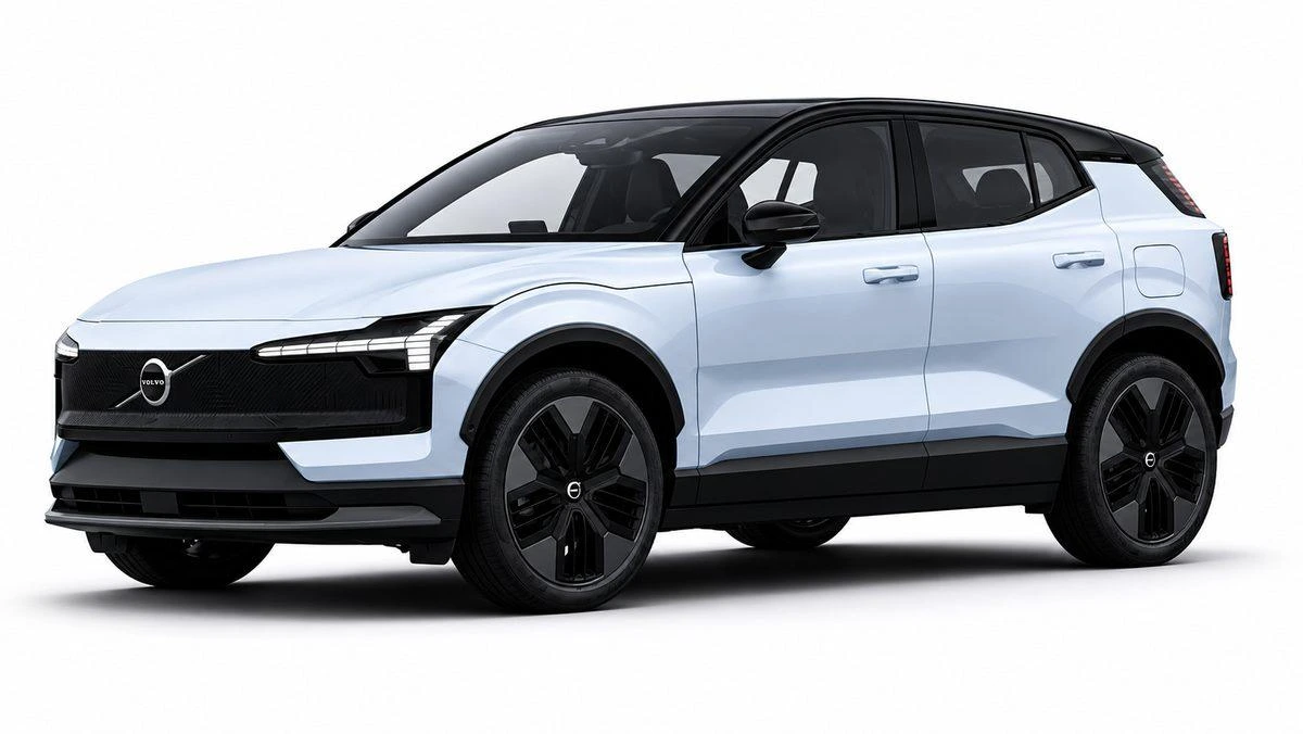 Açık mavi Volvo EX30 Cross Country