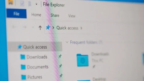 Windows 11 Dosya Gezgini’nde kullanıcı klasörüne “~” kısayolu test ediliyor